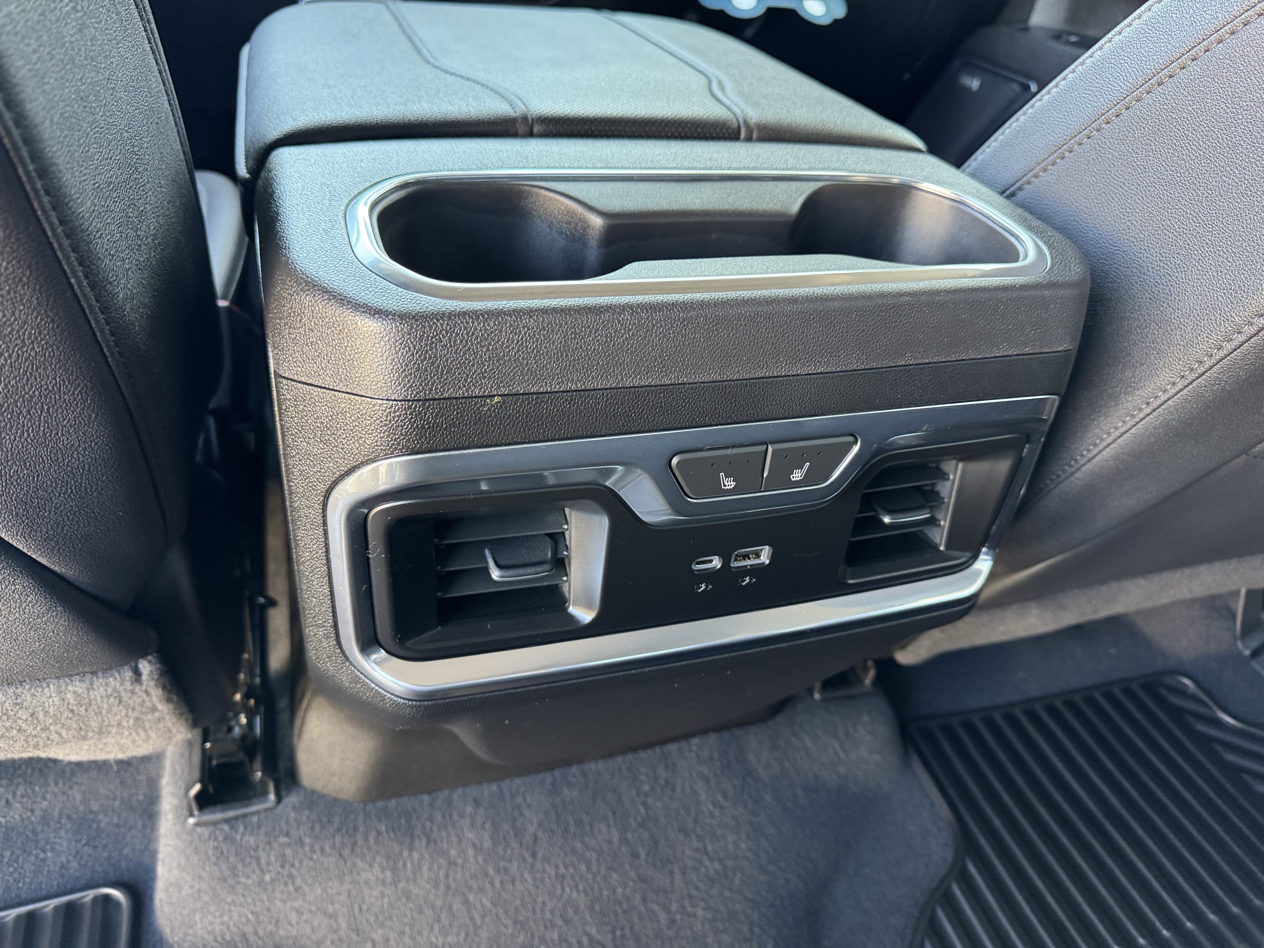 Used 2023 Chevrolet Silverado 1500 LTZ w/ Technology Package AWD/4WD image 17
