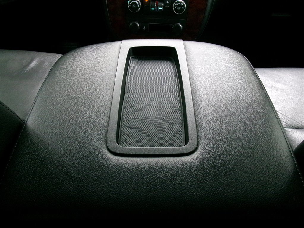 Used 2012 Chevrolet Avalanche LS w/ All-Star Edition AWD/4WD image 33