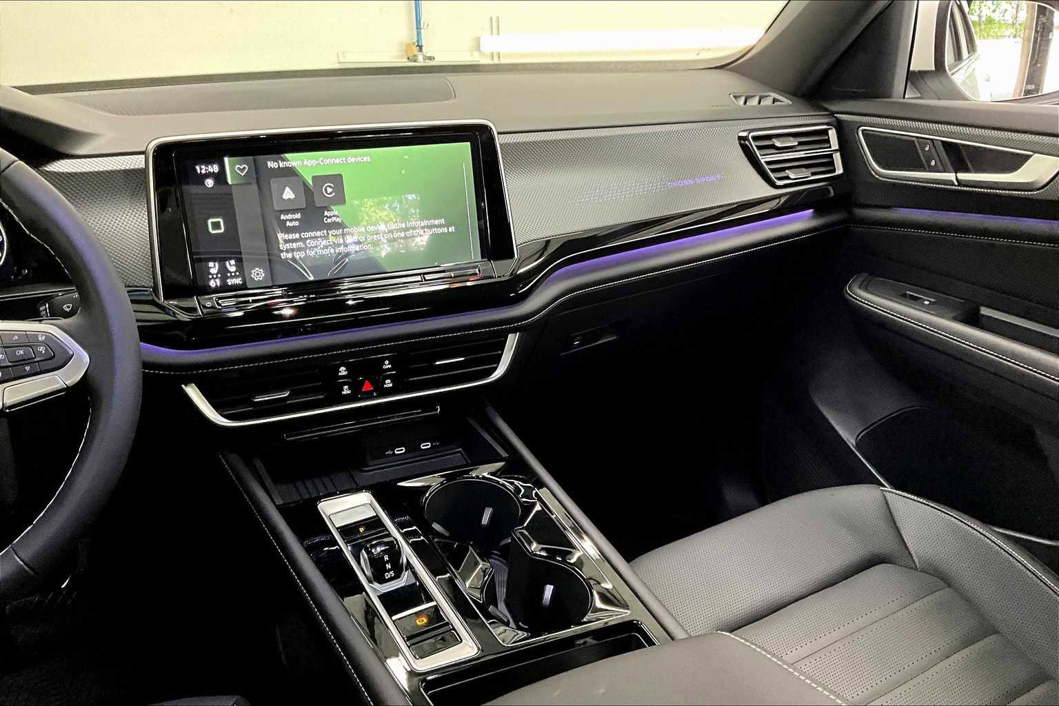 New 2026 Volkswagen Atlas Cross Sport SEL image 9