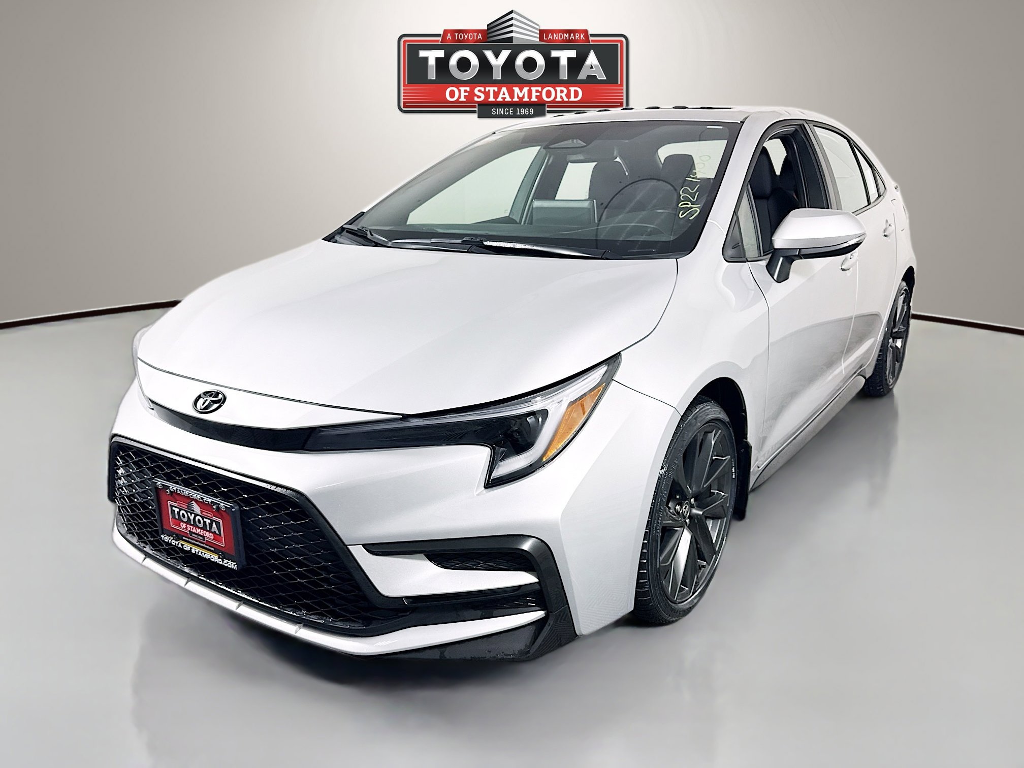 Certified 2025 Toyota Corolla SE w/ SE Premium Package image 3