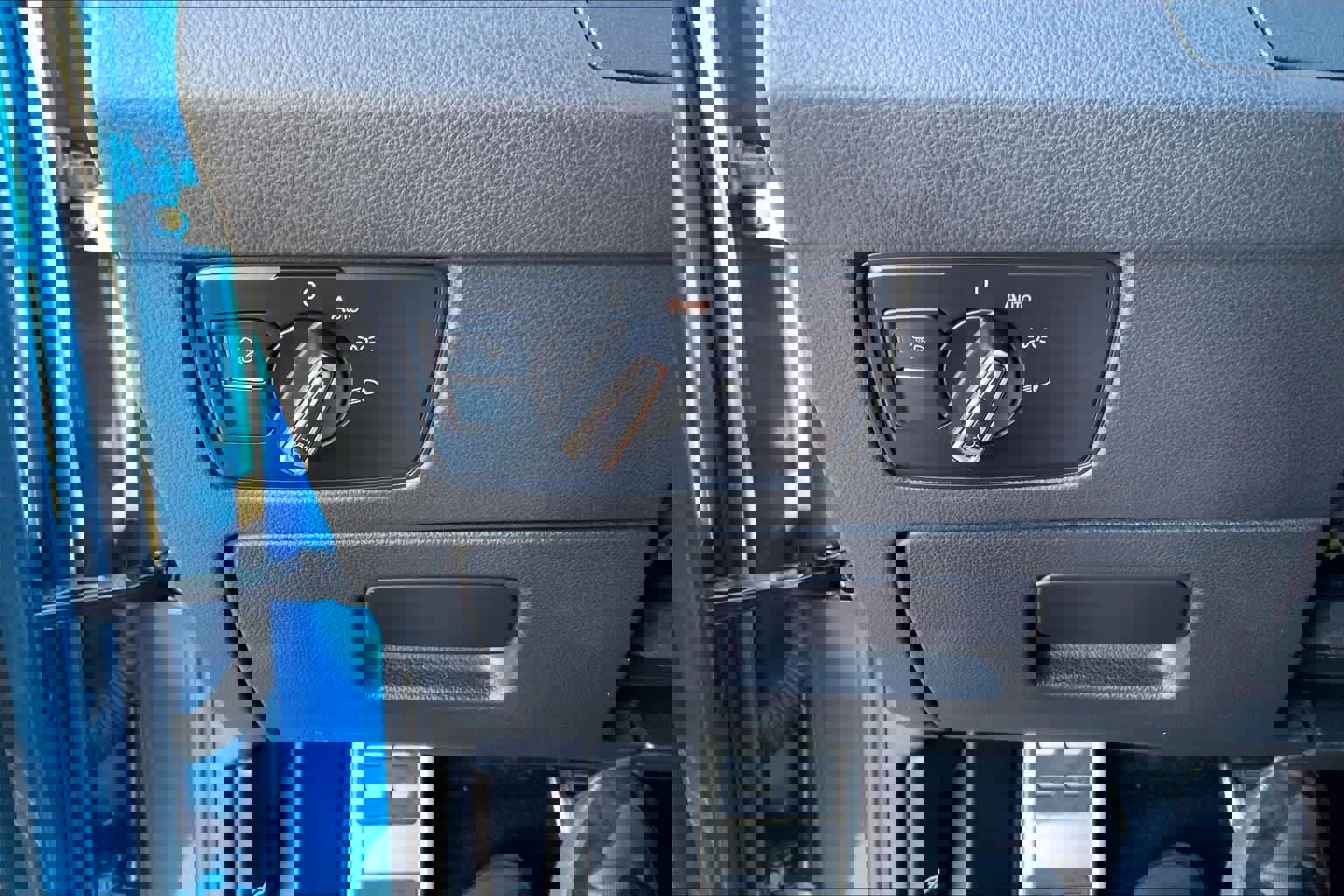 Used 2023 Volkswagen Arteon SEL Premium image 29