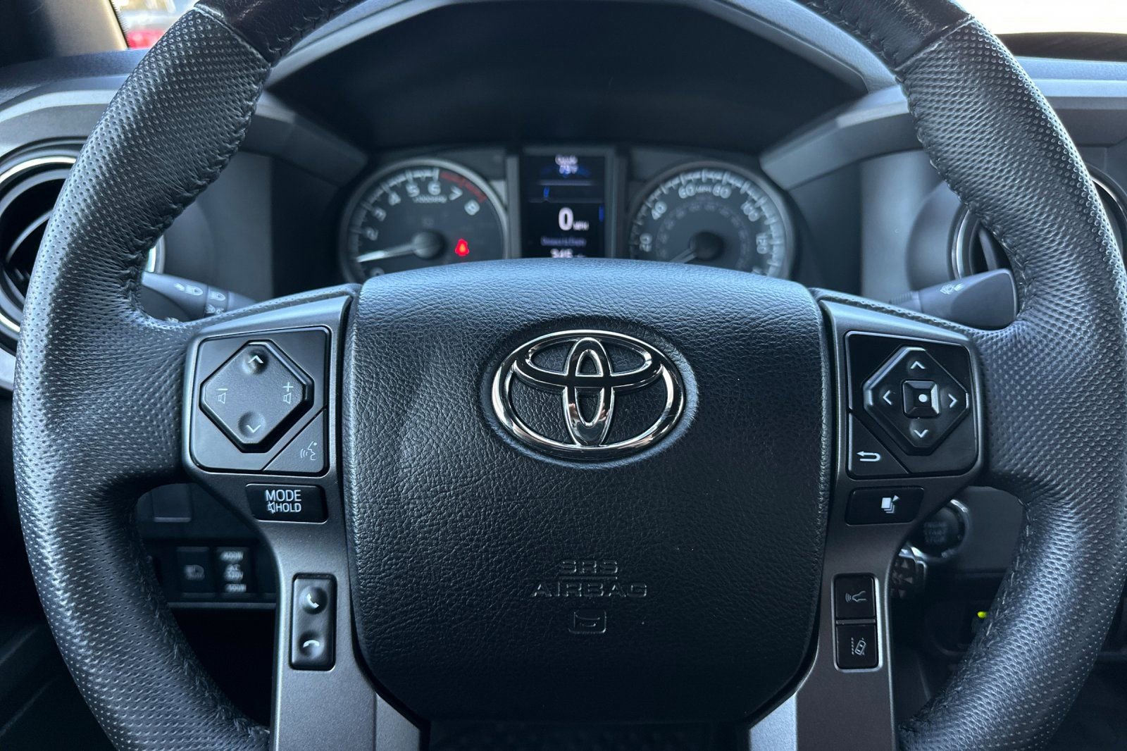 Used 2021 Toyota Tacoma TRD Sport w/ Technology Package image 21