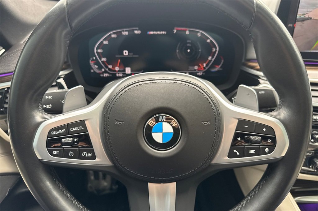 Used 2022 BMW M550i xDrive w/ Executive Package image 28