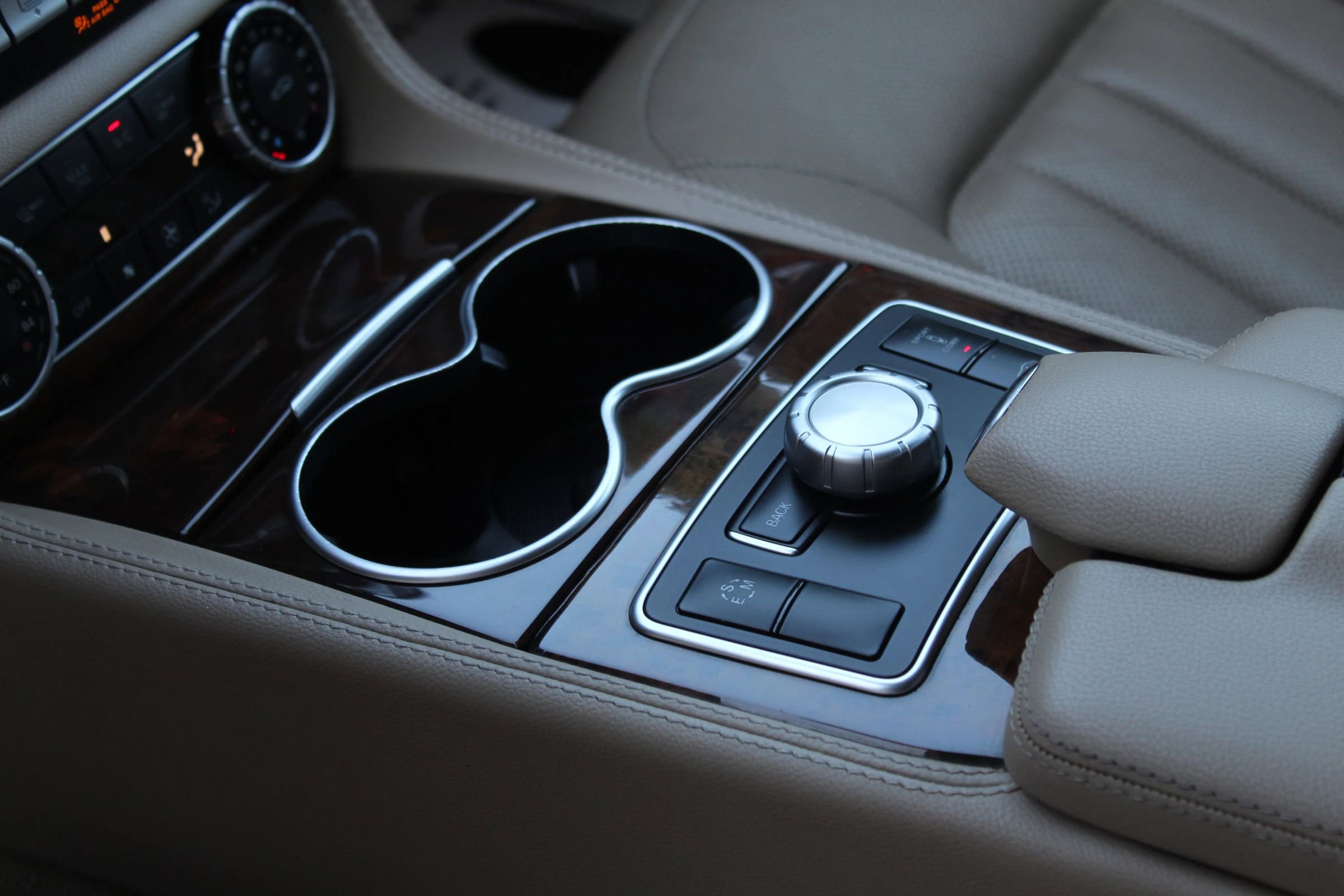 Used 2014 Mercedes-Benz CLS 550 CLS 550 4MATIC Coupe 4D image 25