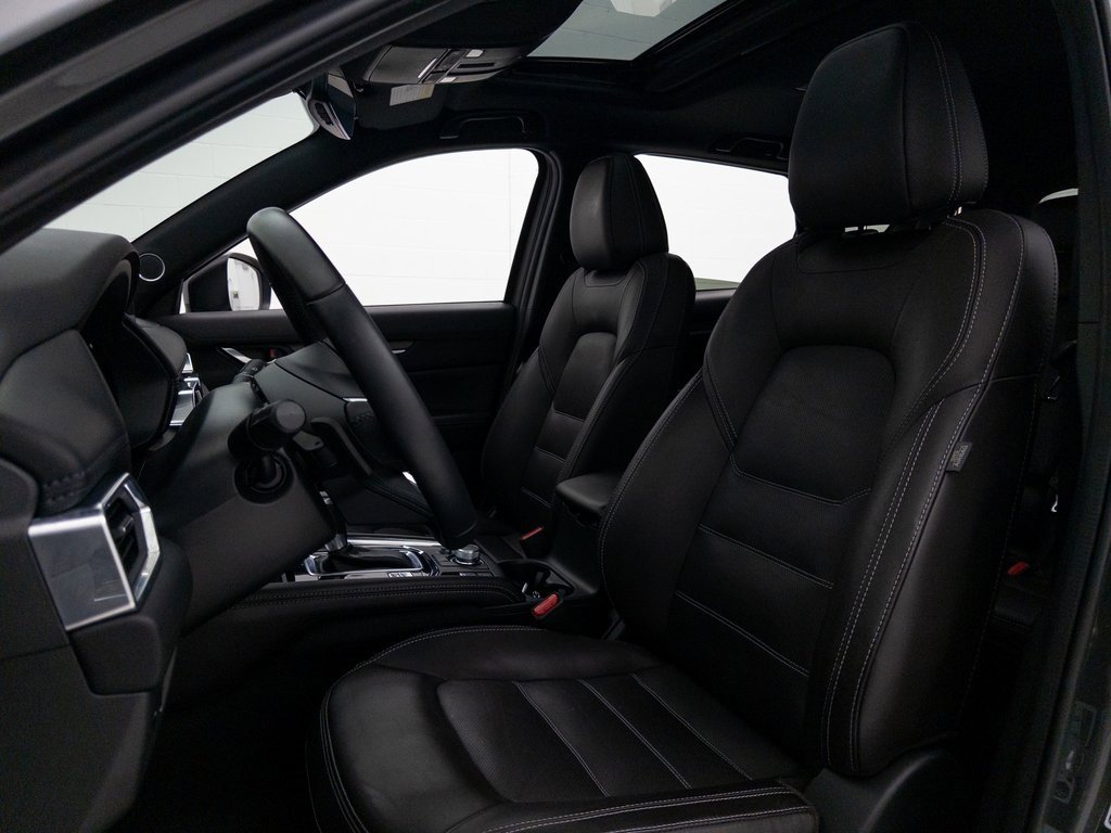 Certified 2025 MAZDA CX-5 Signature image 18