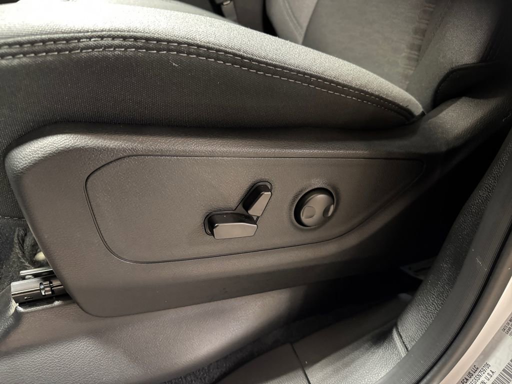 Used 2025 RAM 1500 Big Horn image 13