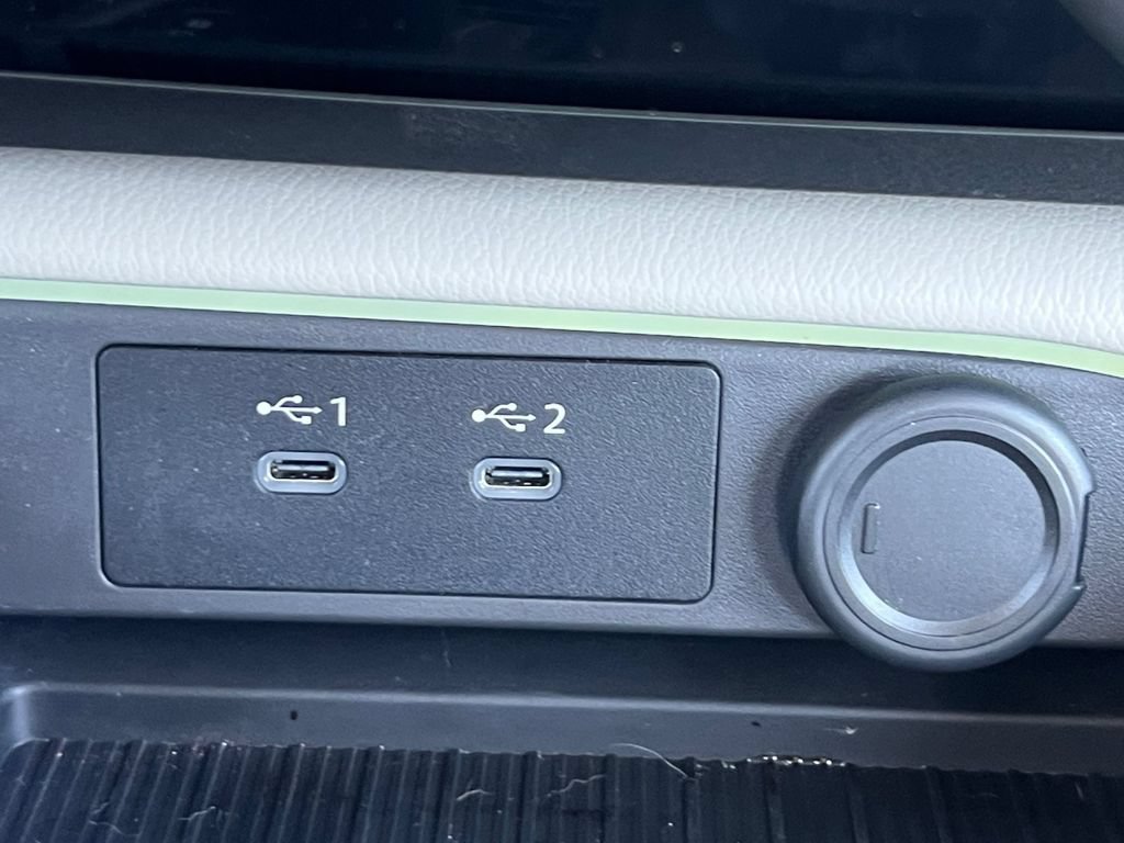 Certified 2026 Nissan Sentra SL w/ Floor Mat Package FWD image 6