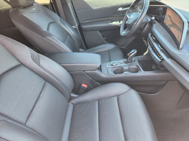 Used 2024 Cadillac XT4 Sport FWD image 17