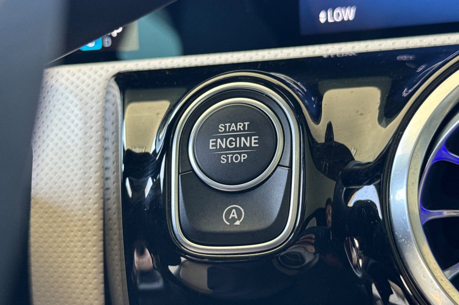 Certified 2025 Mercedes-Benz CLA 250 image 24
