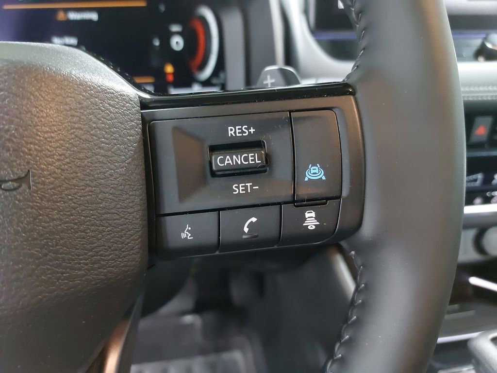 Certified 2025 Nissan Rogue SL image 18