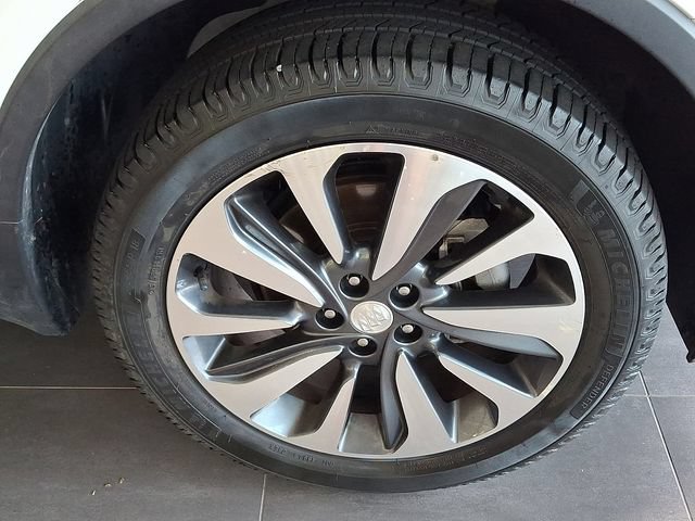 Used 2021 Buick Encore Preferred w/ Safety Package II AWD/4WD image 8