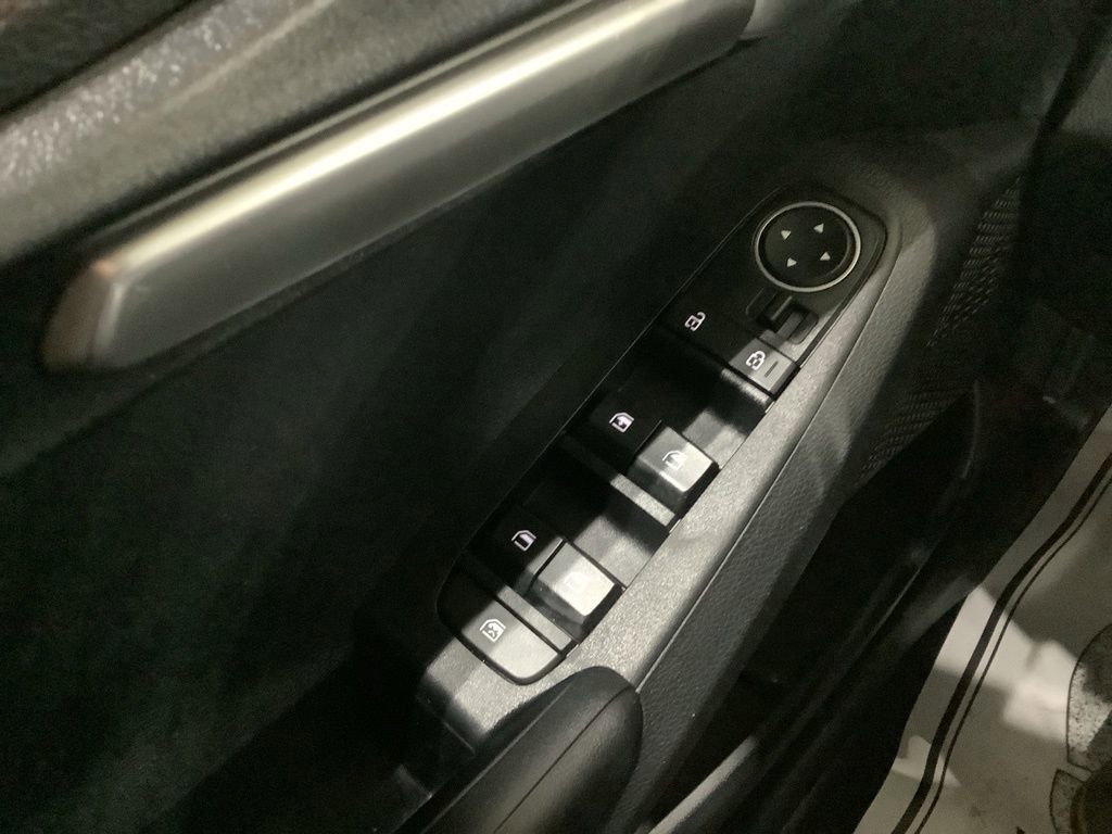 Certified 2023 Kia Seltos LX image 18