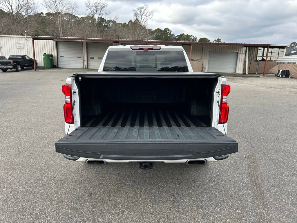 Used 2022 Chevrolet Silverado 1500 High Country w/ High Country Premium Package image 8