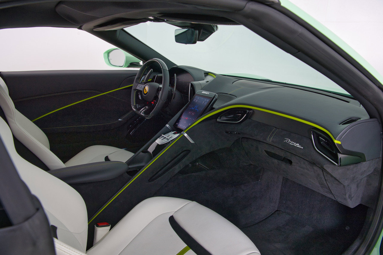 Certified 2025 Ferrari Roma Spider image 18