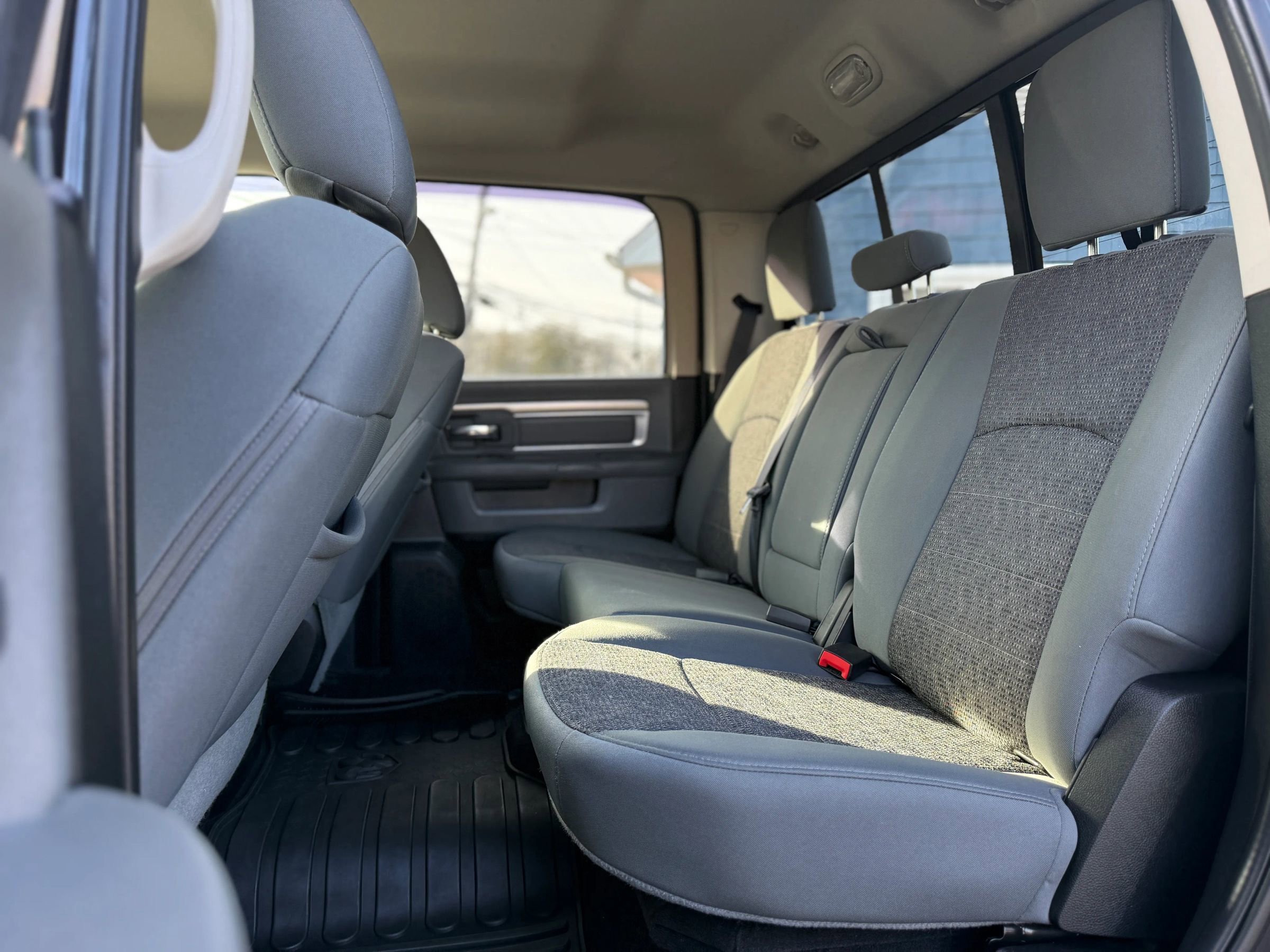 Used 2016 RAM 1500 Big Horn image 16