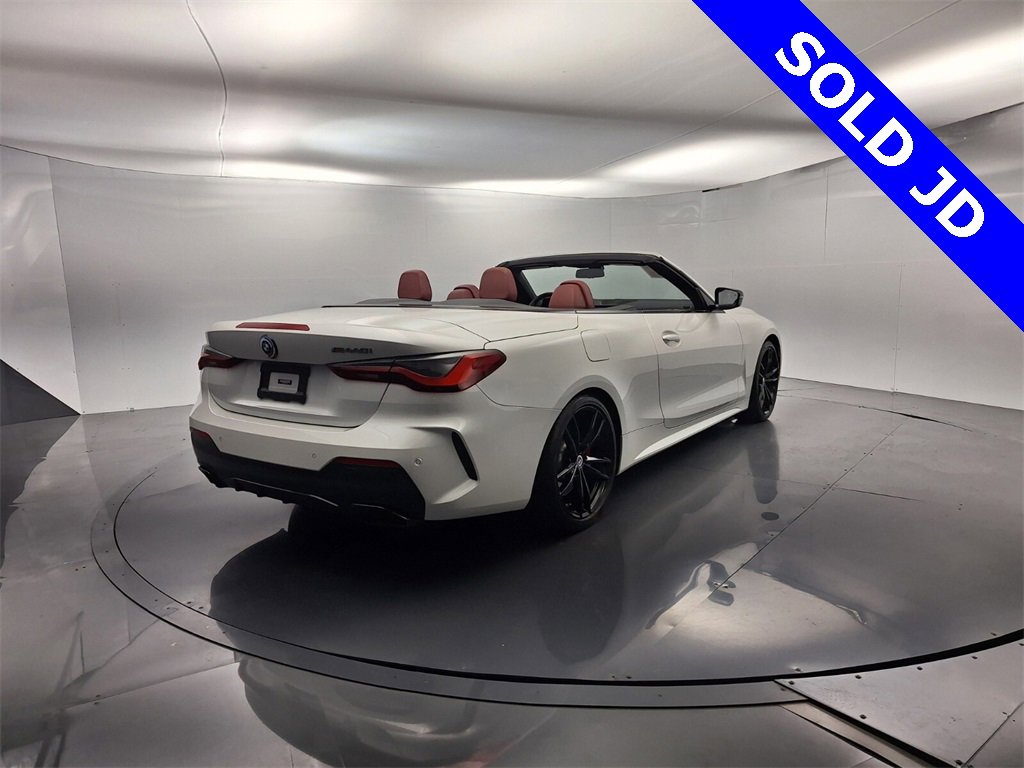 Used 2023 BMW M440i Convertible w/ Premium Package image 10