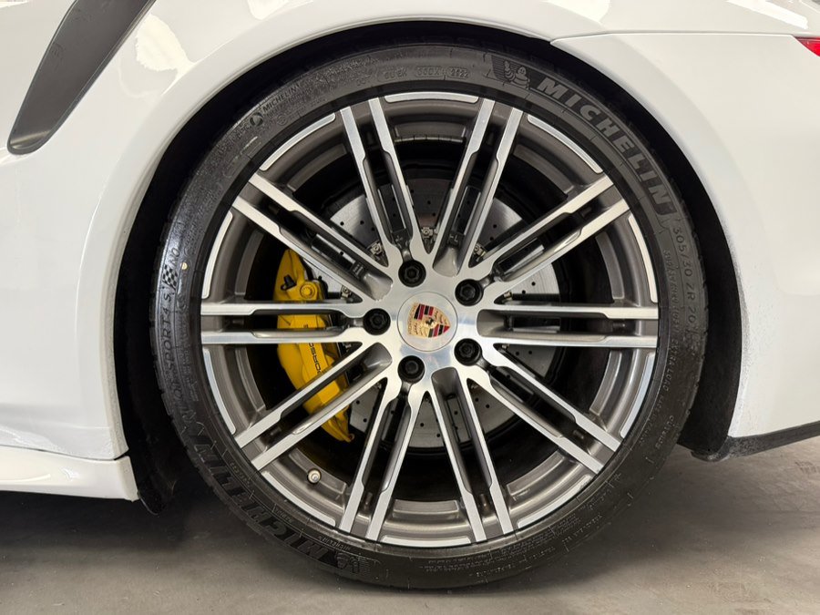 Used 2015 Porsche 911 Turbo S AWD/4WD image 59