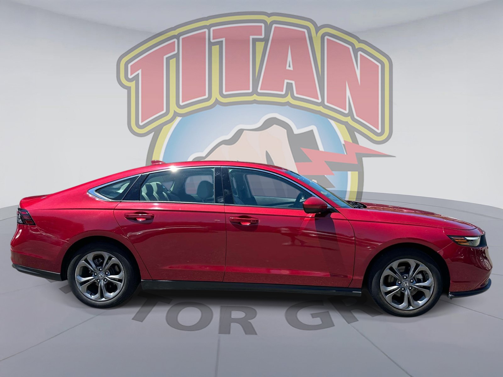 Used 2023 Honda Accord EX image 2