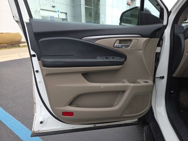 Used 2017 Honda Pilot EX-L image 10