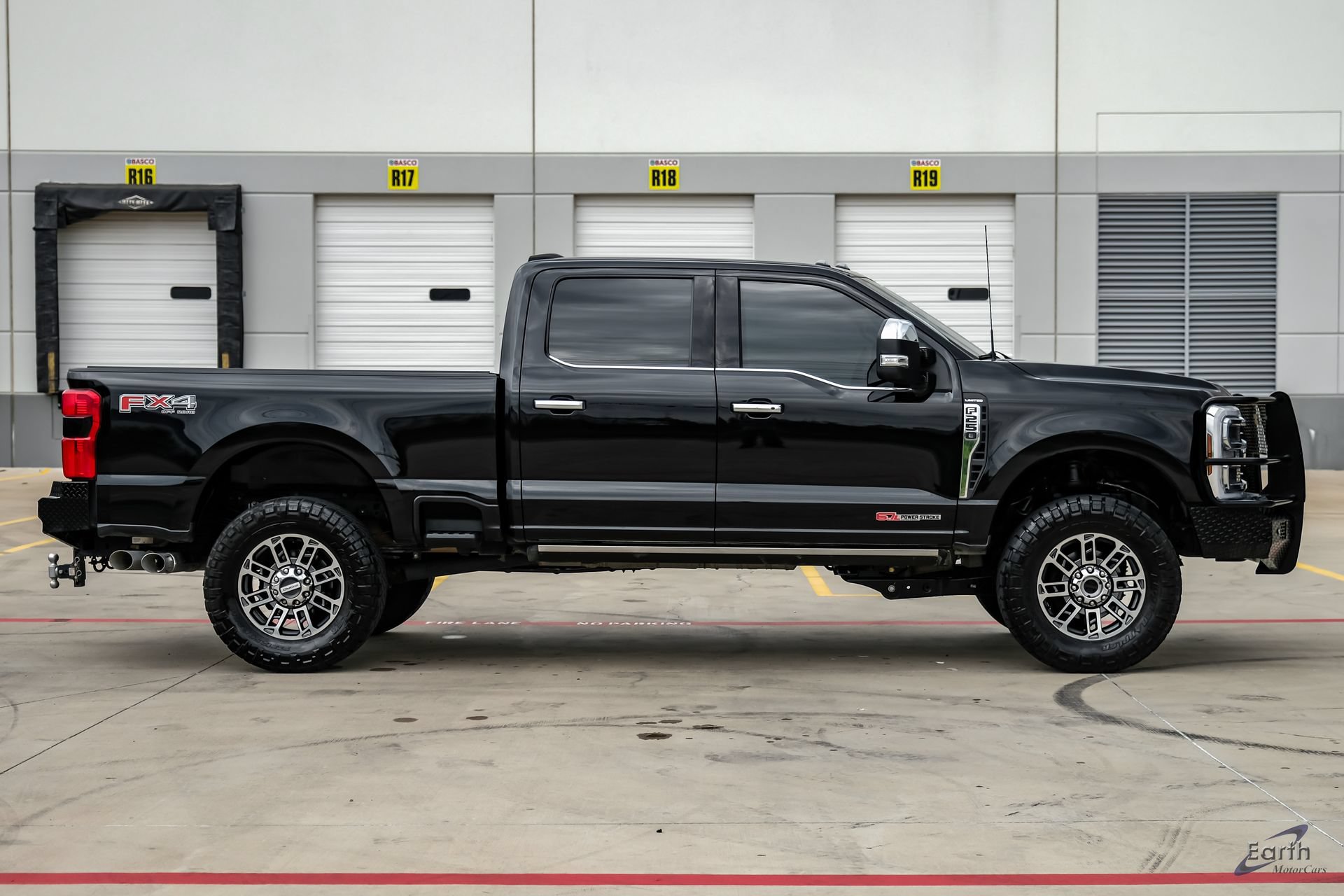 Used 2024 Ford F250 Limited w/ FX4 Off-Road Package AWD/4WD image 21