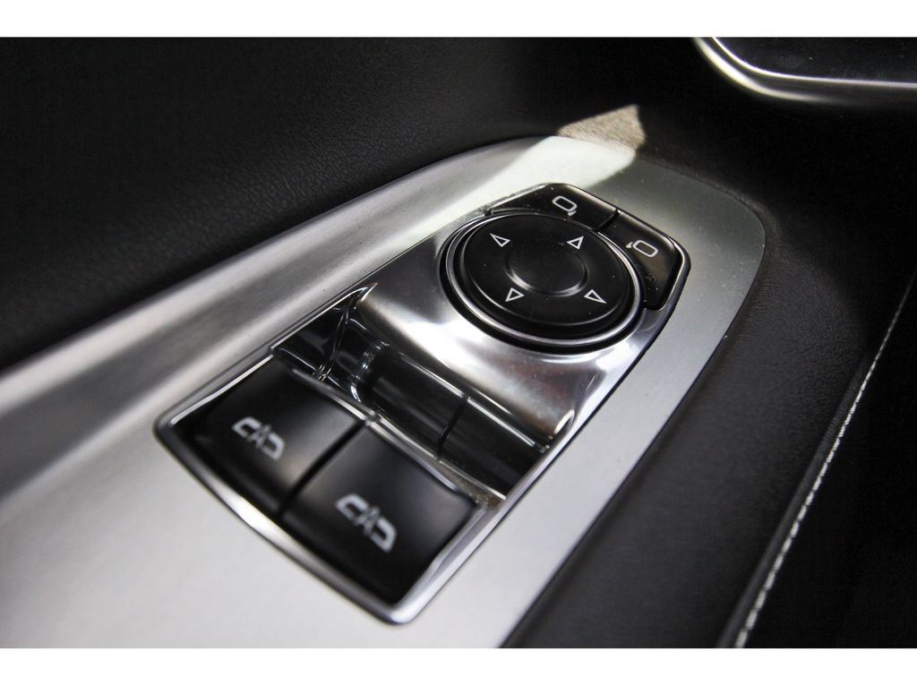 Used 2026 Chevrolet Corvette Z06 RWD image 17