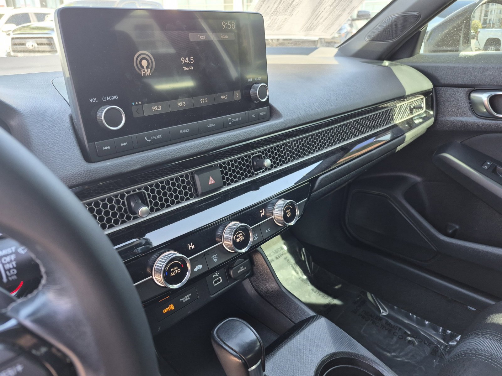 Used 2022 Honda Civic Sport image 11