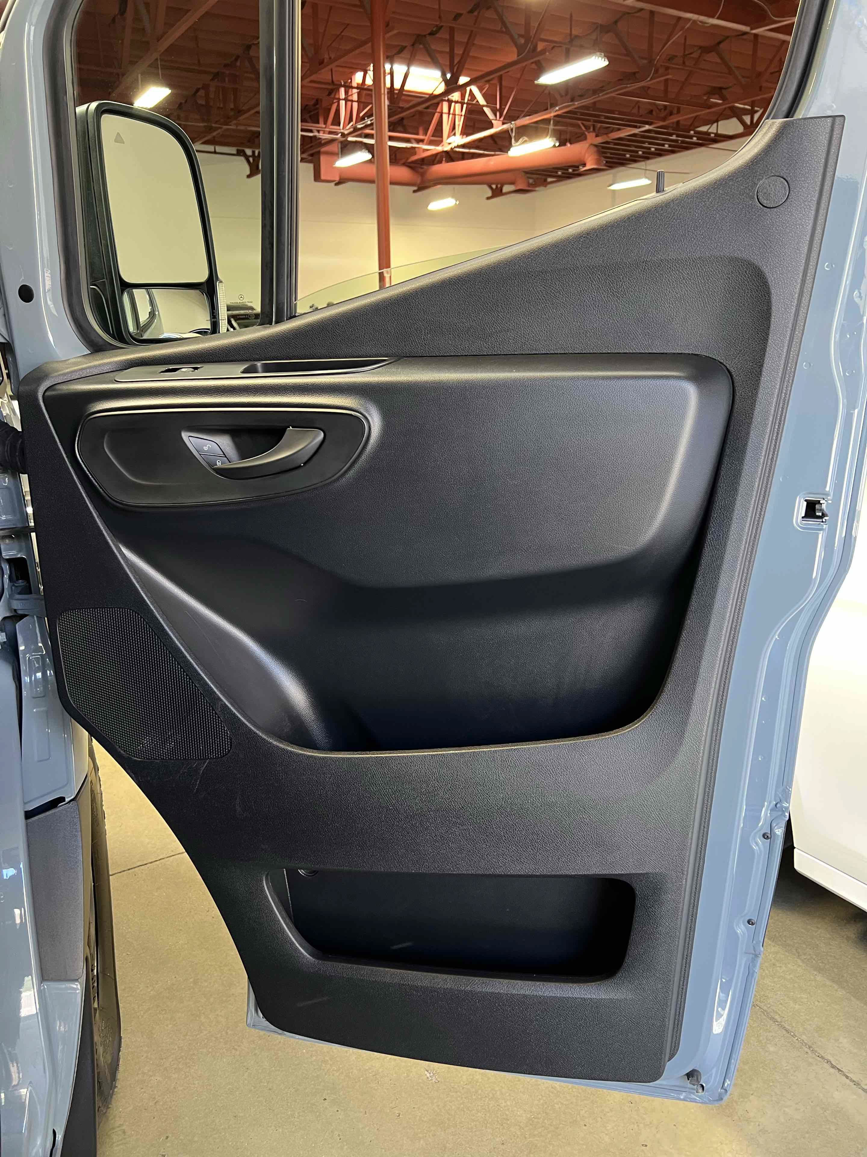 Used 2024 Mercedes-Benz Sprinter 2500 image 68