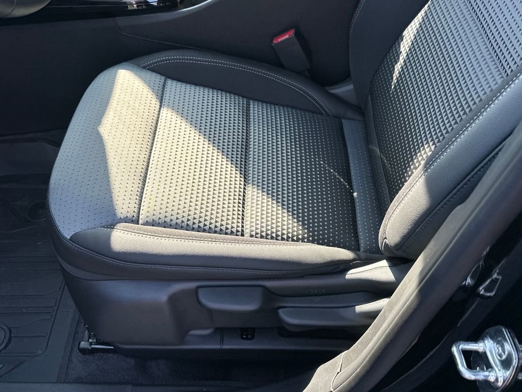 New 2025 Chevrolet Trax LT w/ Driver Confidence Package image 12