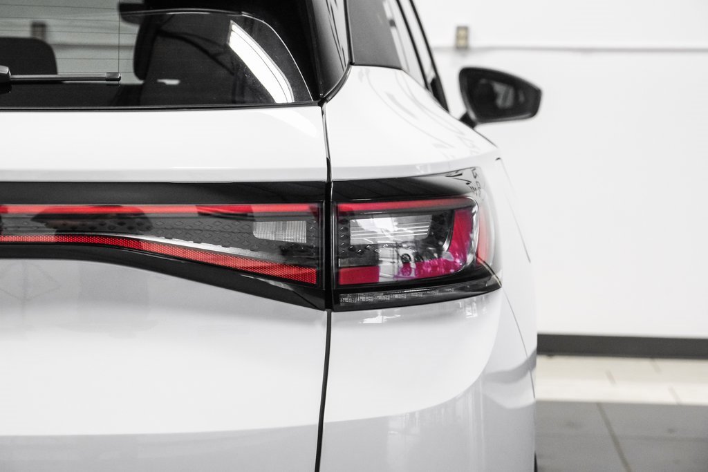 Used 2021 Volkswagen ID.4 Pro w/ ID.4 Protection Package image 46