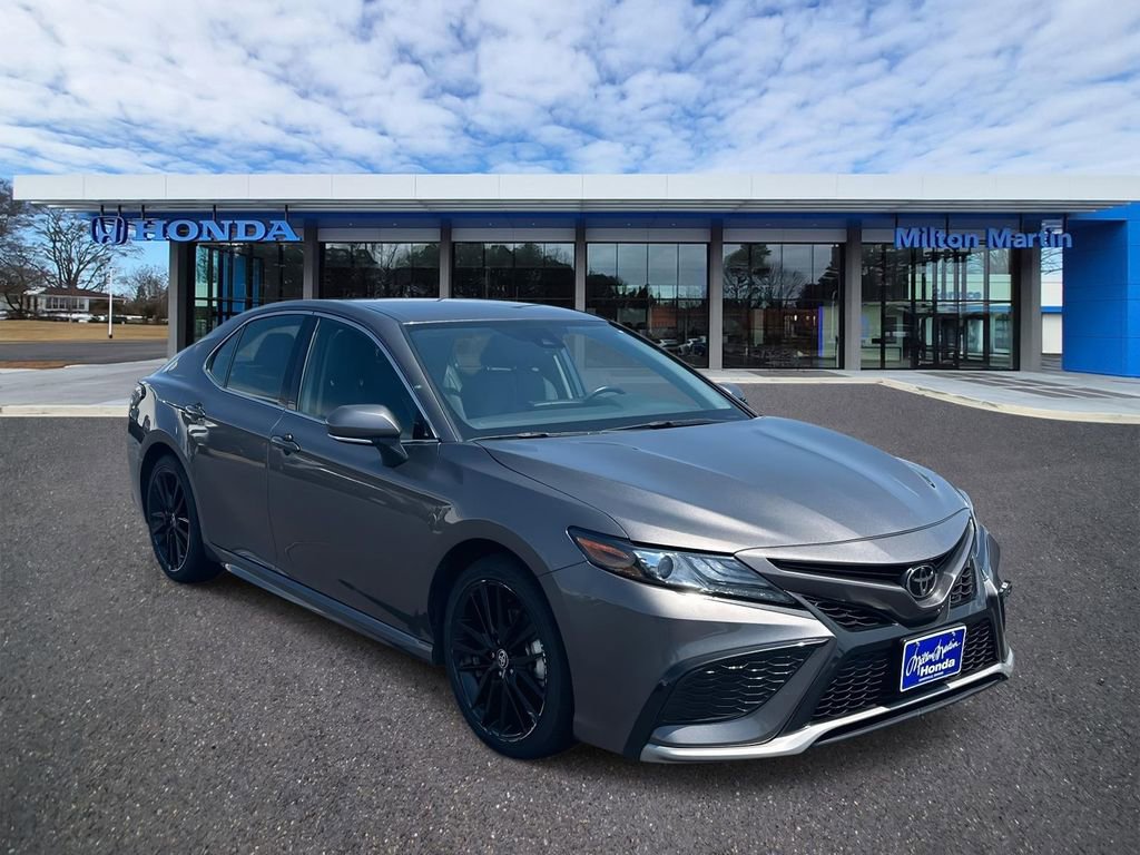 Used 2024 Toyota Camry XSE image 1