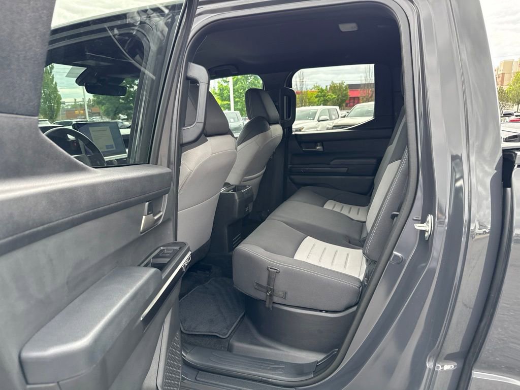 Certified 2024 Toyota Tacoma TRD Off-Road AWD/4WD image 9