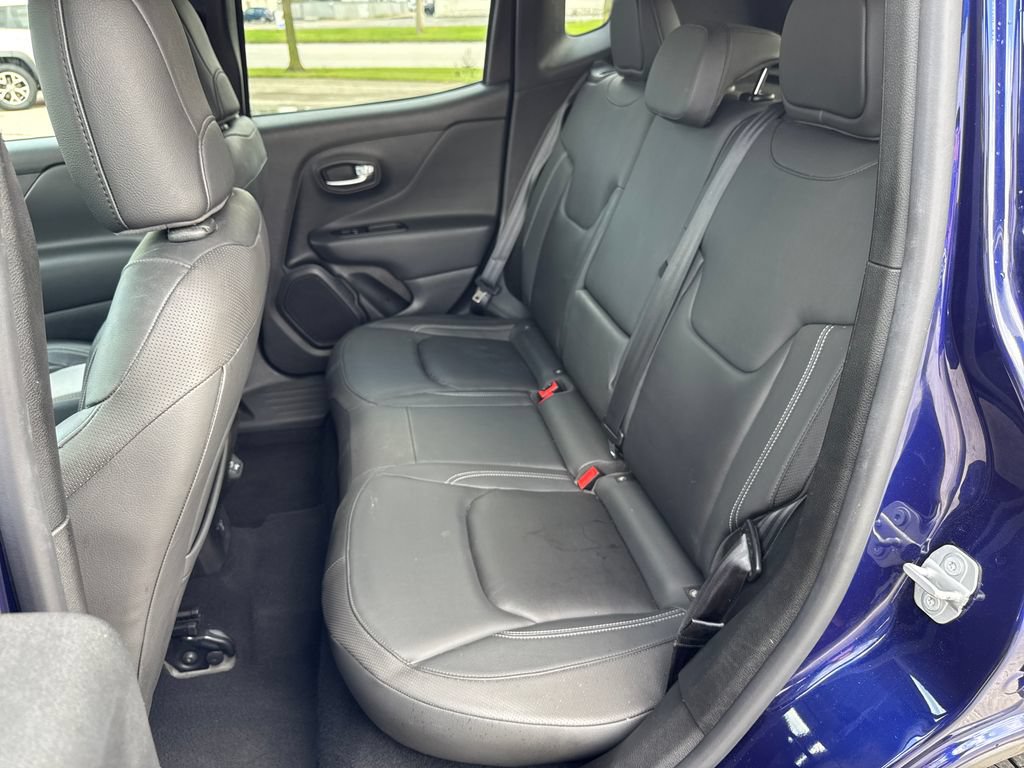 Certified 2020 Jeep Renegade Limited w/ Safety and Security Group AWD/4WD image 34
