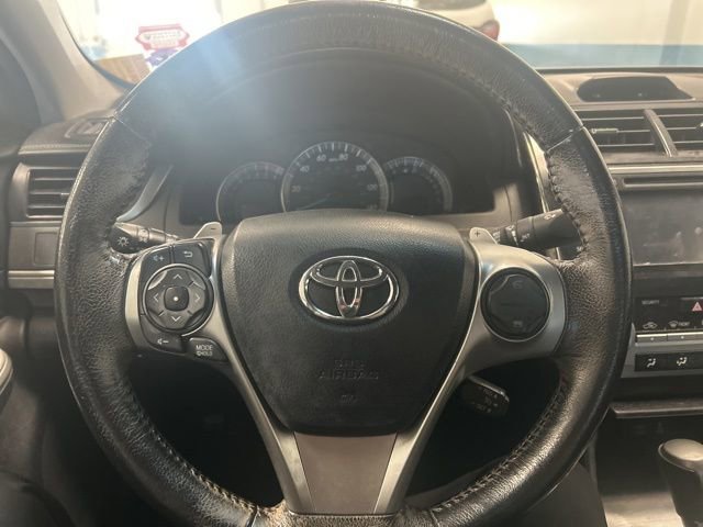Used 2012 Toyota Camry SE FWD image 9
