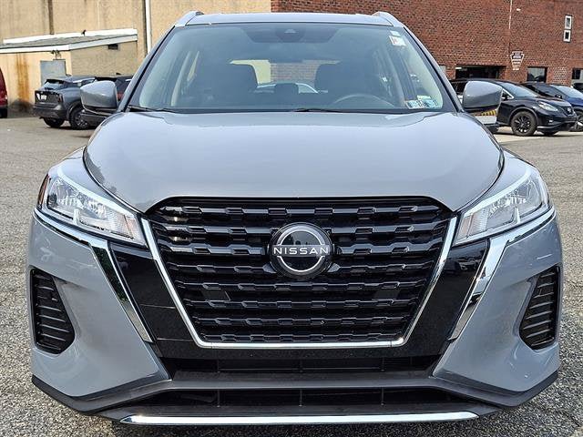 Certified 2024 Nissan Kicks SV FWD image 2