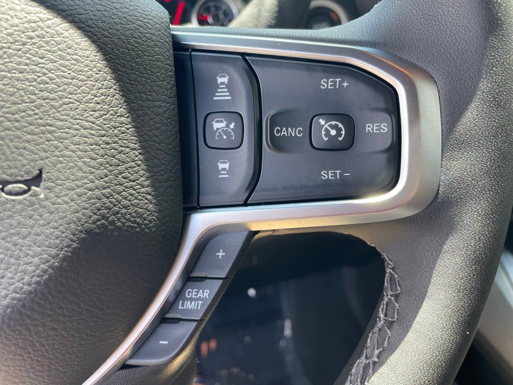 New 2026 RAM 2500 Big Horn AWD/4WD image 30