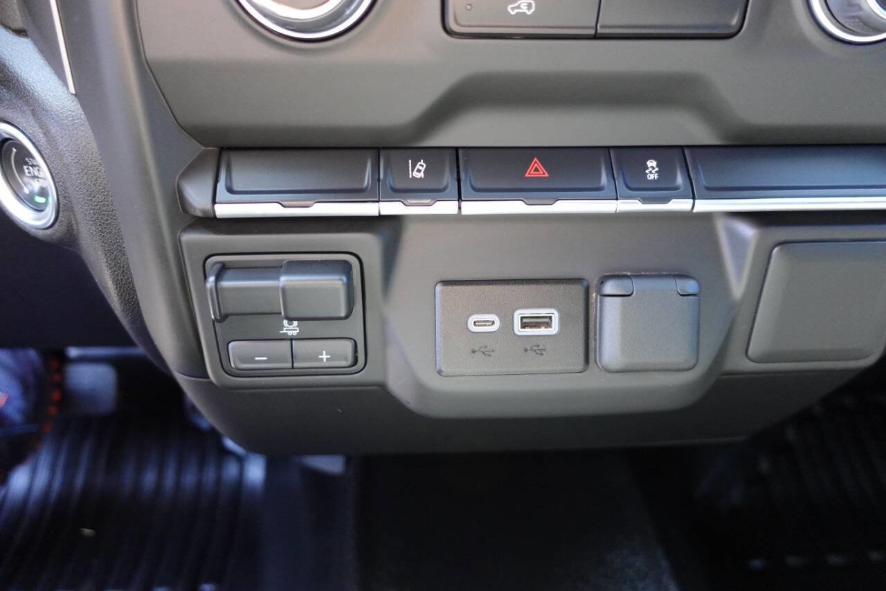 Used 2025 Chevrolet Silverado 2500 W/T AWD/4WD image 47