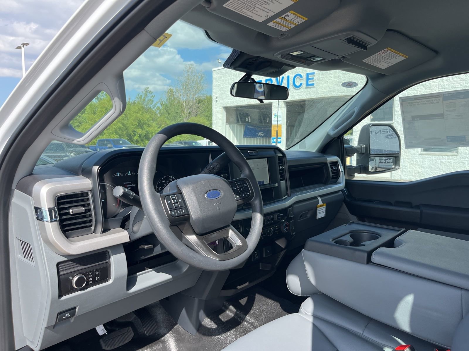 New 2026 Ford F550 4x4 Crew Cab image 33