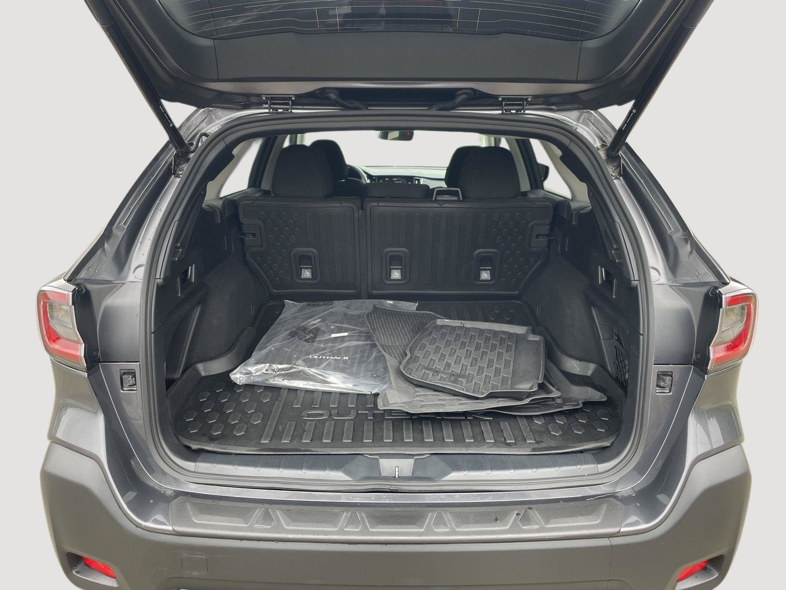 Certified 2025 Subaru Outback Premium w/ Popular Package #1A AWD/4WD image 7
