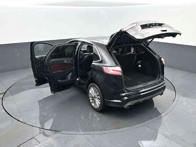 Used 2020 Ford Edge Titanium w/ Equipment Group 301A AWD/4WD image 30