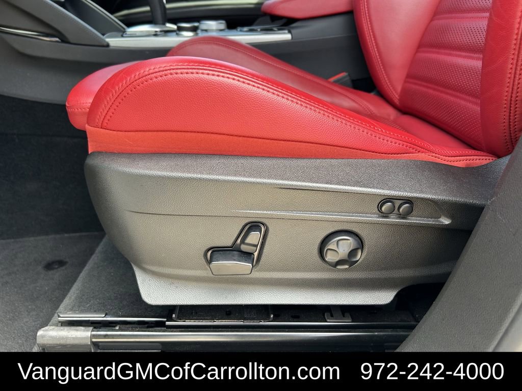 Used 2024 Alfa Romeo Stelvio Veloce image 29