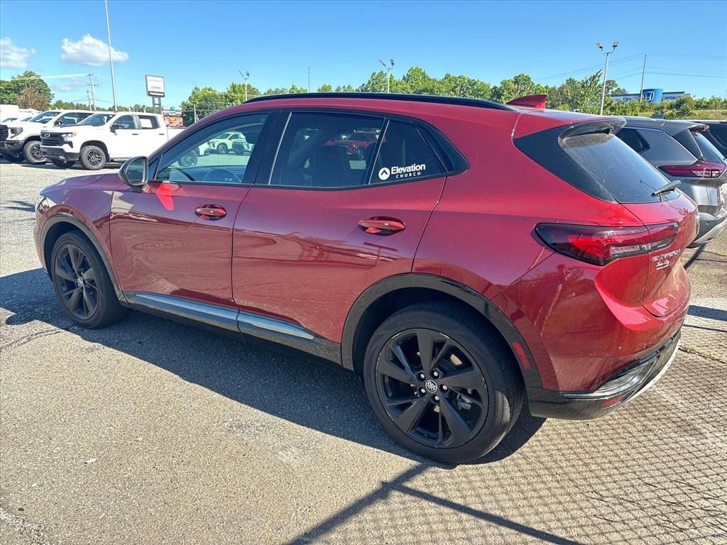 Used 2022 Buick Envision Essence w/ Technology Package II FWD image 8