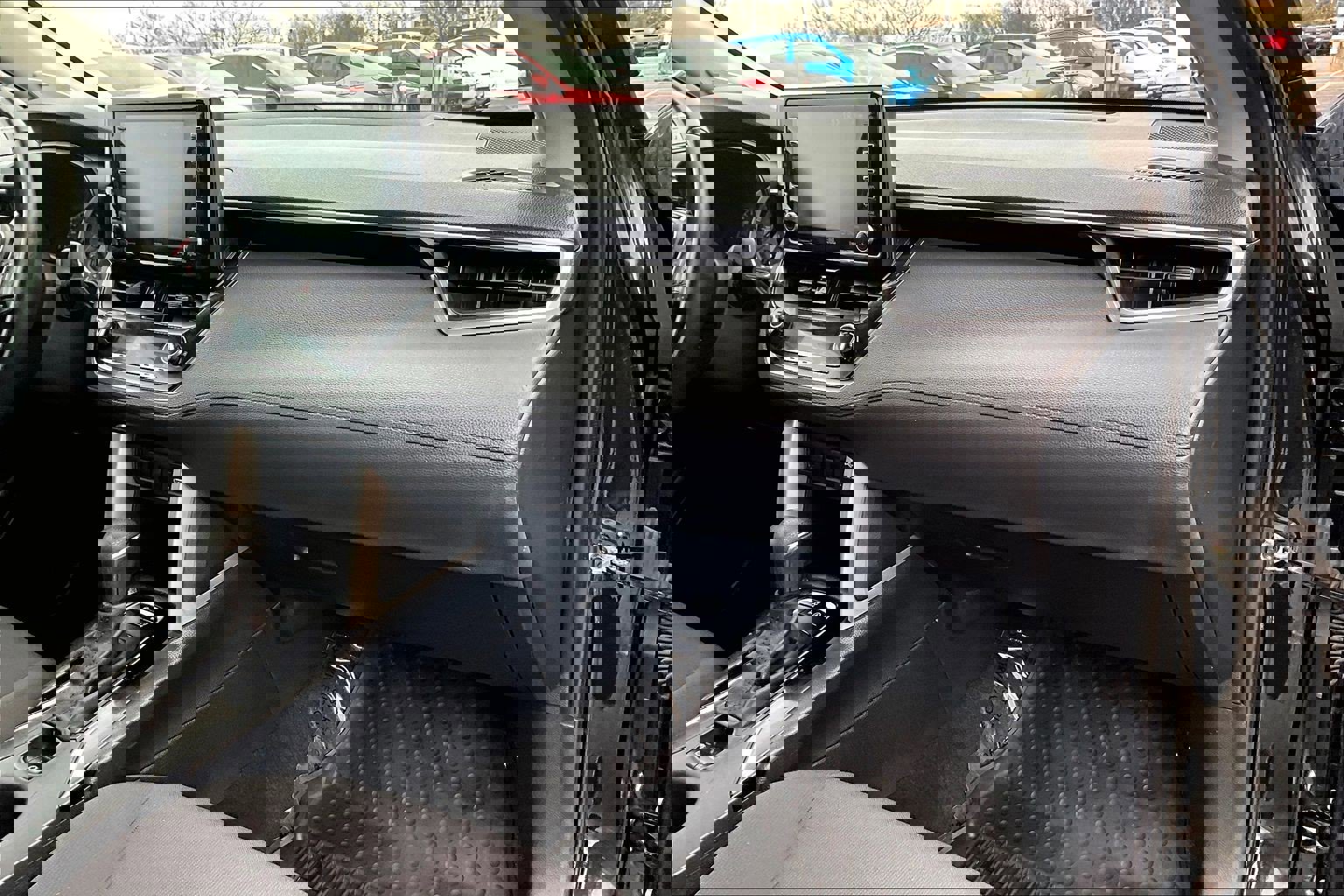 Used 2022 Toyota Corolla Cross LE w/ Moonroof Package image 15