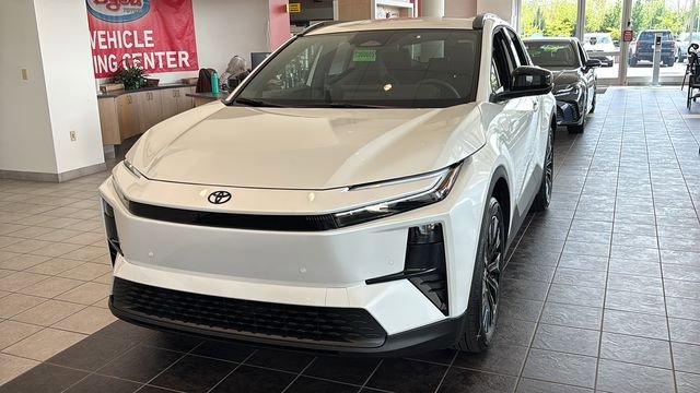 New 2026 Toyota C-HR w/ Cold Weather Package AWD/4WD image 6