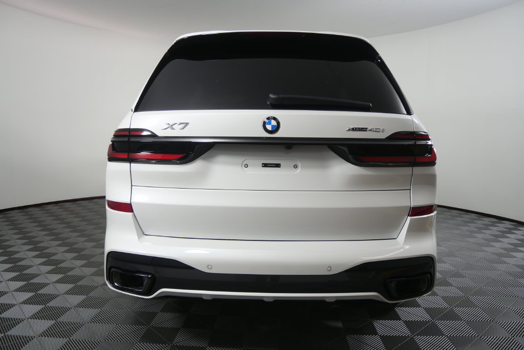 Used 2027 BMW X7 xDrive40i w/ Executive Package AWD/4WD image 5