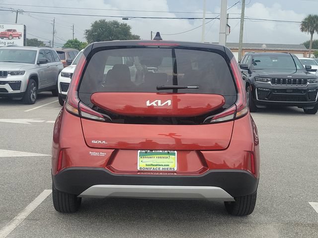 Used 2025 Kia Soul LX w/ LX Technology Package FWD image 5