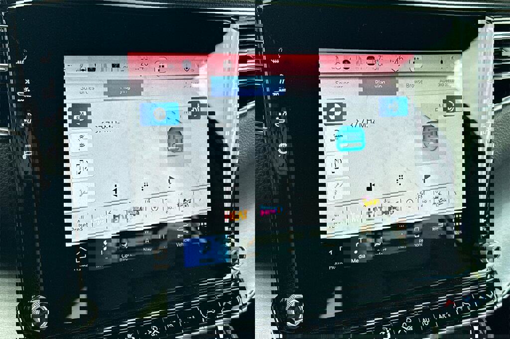 New 2025 Jeep Wagoneer 4WD image 16