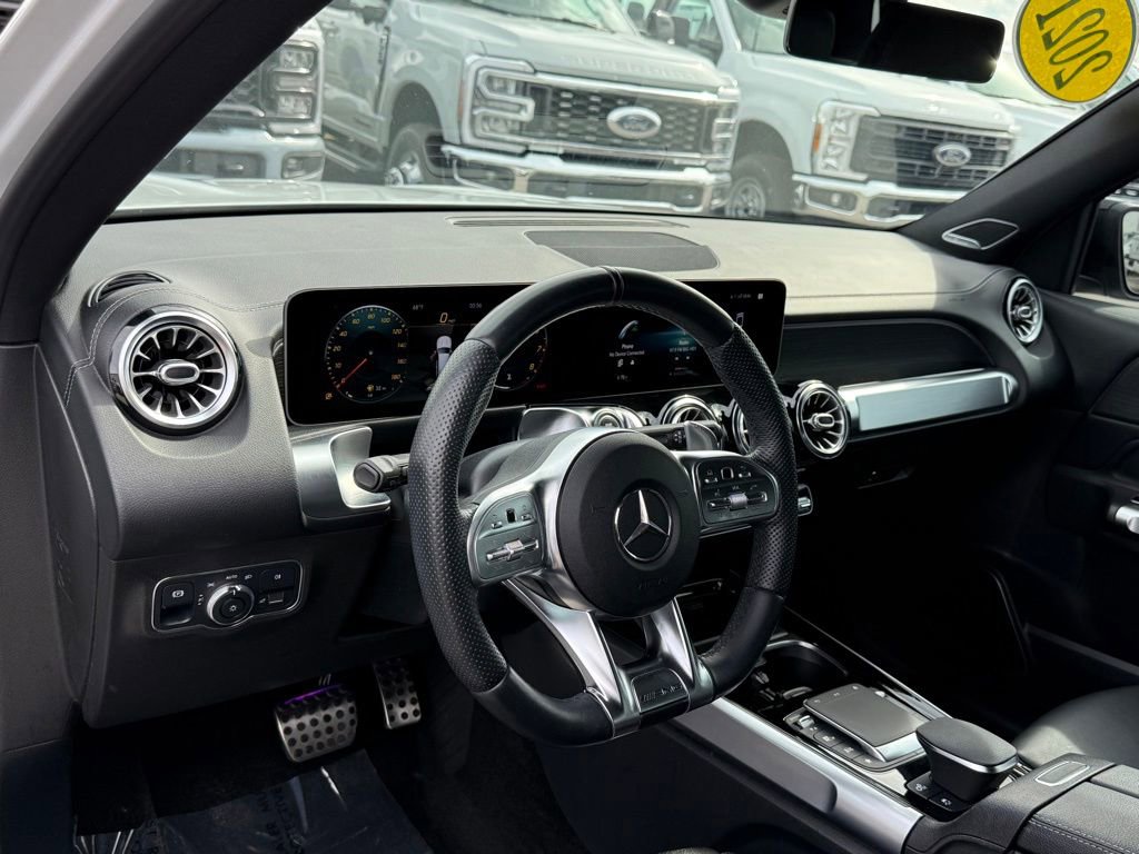Used 2021 Mercedes-Benz GLB 35 AMG 4MATIC image 4