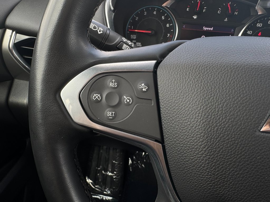 Used 2023 Chevrolet Traverse LT image 15