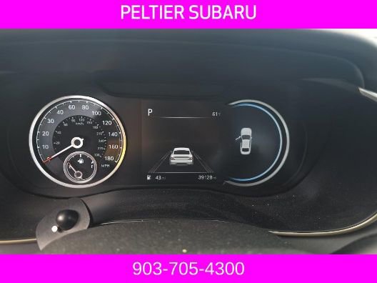 Used 2023 Genesis G70 2.0T RWD image 14