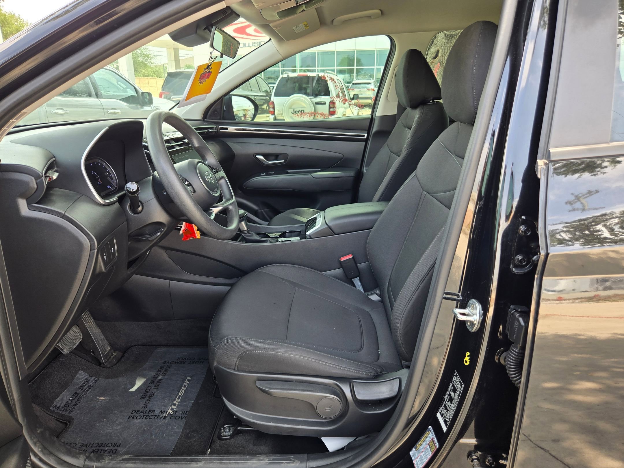 Used 2023 Hyundai Tucson SE AWD/4WD image 9